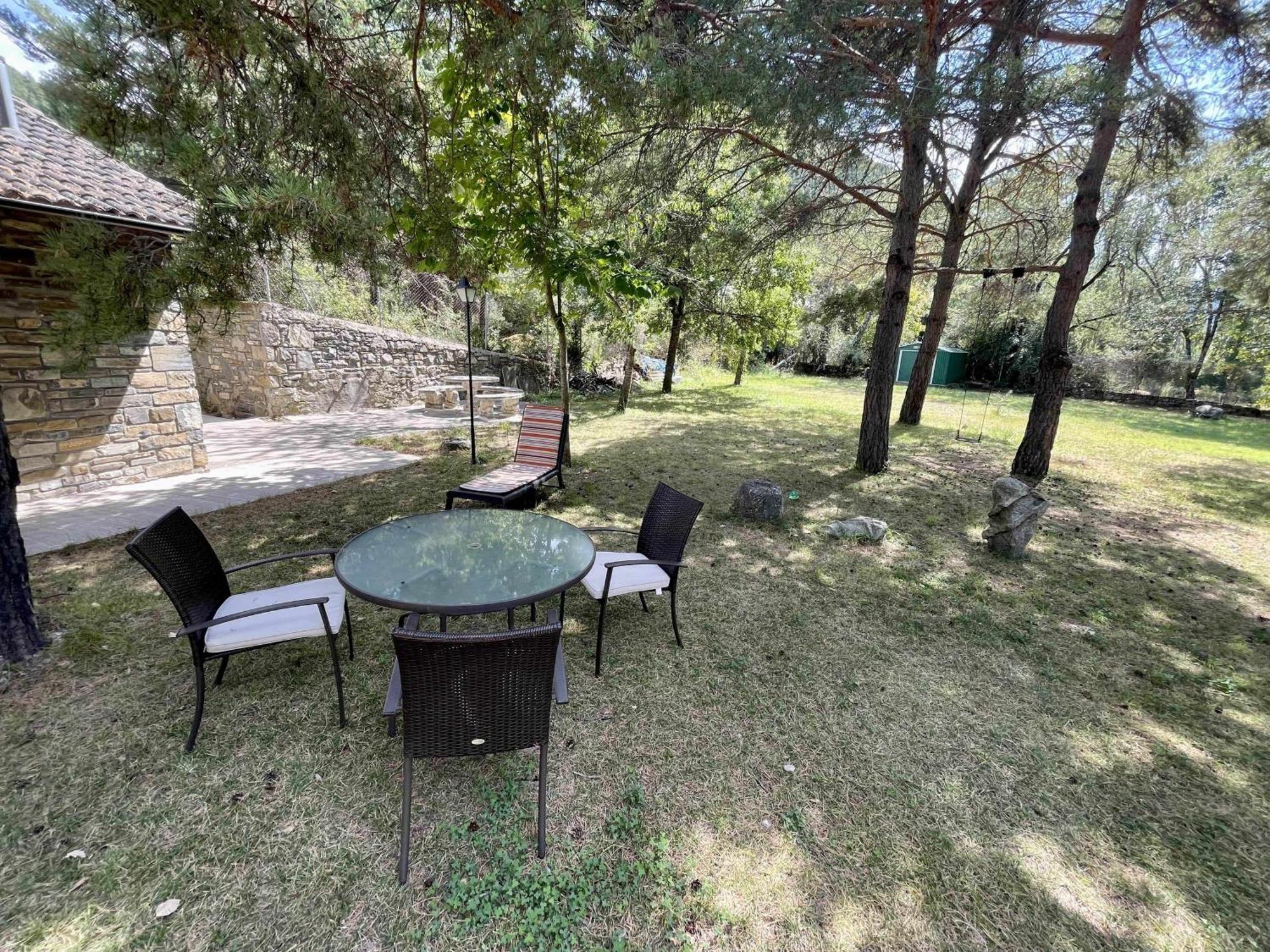 Вилла Chalet Del Roble Бьескас Экстерьер фото
